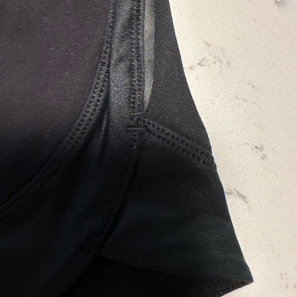 Lululemon chase me crop II size 6 VGUC BLACK LEGGINGS - Picture 5 of 11